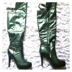 Bellatrice over the knee black high boots NWOT